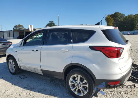 2019 Ford Escape Se z USA, uszkodzony, nr VIN 1FMCU0GD4KUB57905